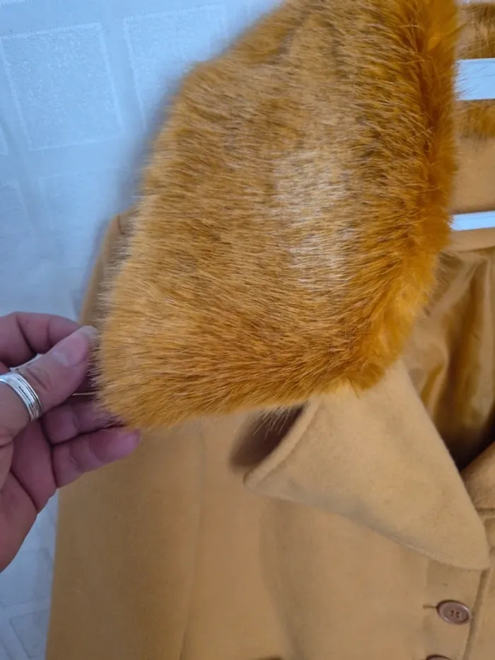 manteau avec col fausse fourrure taille 42 - photo numéro 3