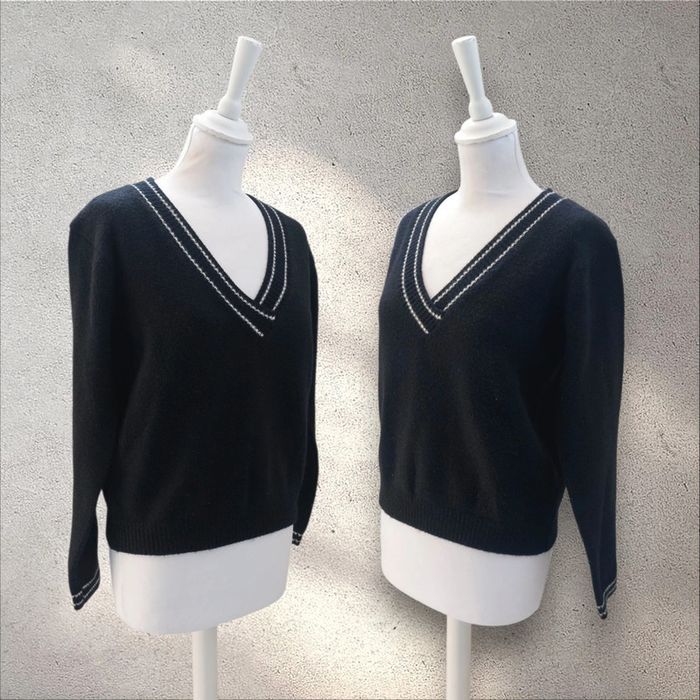 Pull col v chaud automne-hiver noir et blanc taille S/M - photo numéro 2
