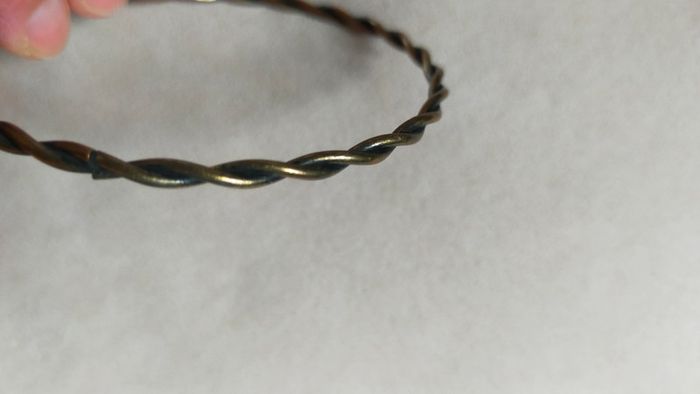 Bracelet rigide torsadé – Collection Sable & Ébène - photo numéro 2