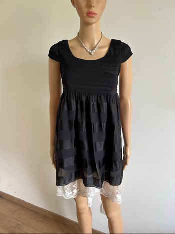 Robe courte noire et blanche Molly Bracken taille M TBE