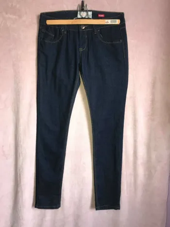 Jean T38 Neuf 👖