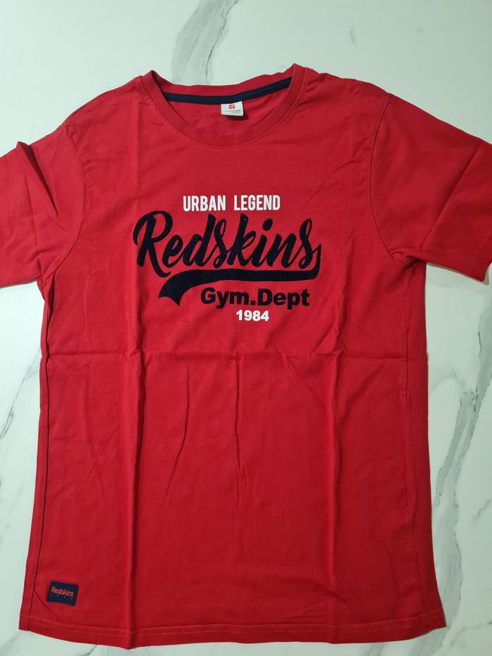 Tee shirt redskins