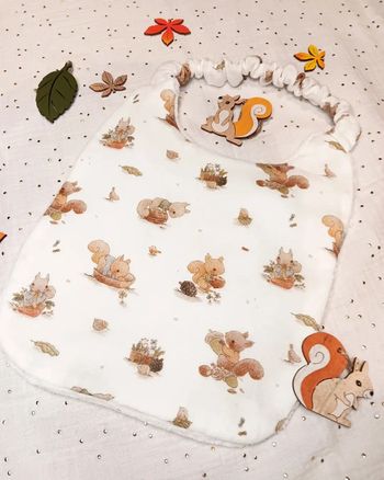 Bavoir élastique 🐿