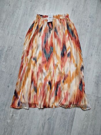 Jupe Camaïeu fibre métallisée taille S mais taille petit