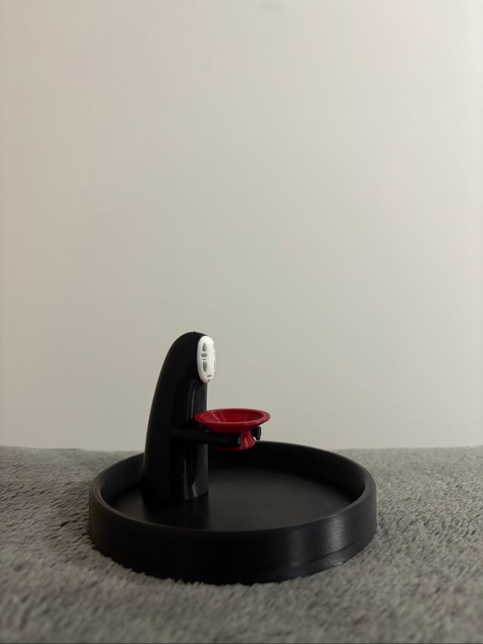 Porte bijoux Kaonashi - photo numéro 2