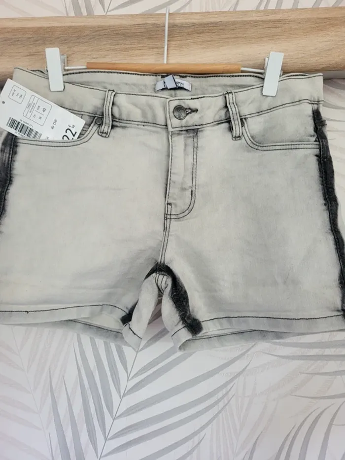 Short en jean stretch taille 40 kookai neuf - photo numéro 3