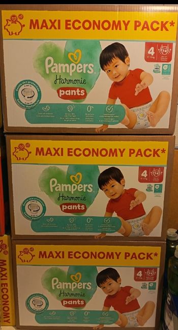 Lot 2 carton Pampers harmonie pants taille 4 
