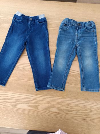 Lot de 2 jeans 2 ans