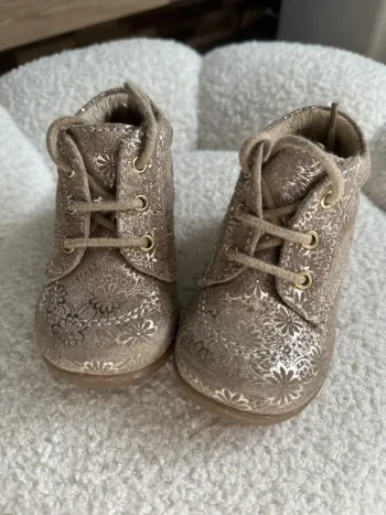 Chaussures en cuir 20