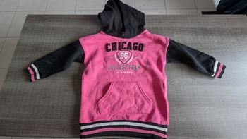 Sweat à capuche rose 3 ans