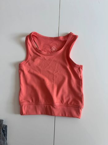 T-shirt court