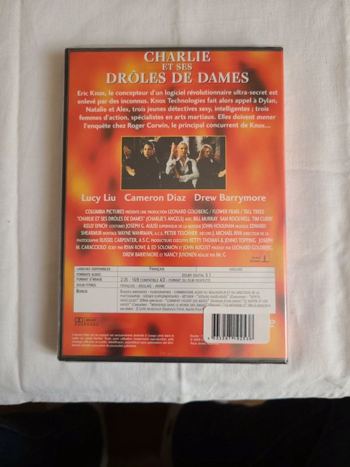 Dvd charlie et ses drôles de dames (neuf sous film) - photo numéro 2