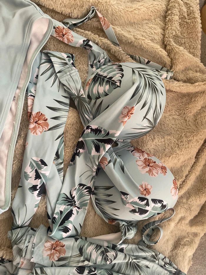 Maillot de bain NEUF - photo numéro 2