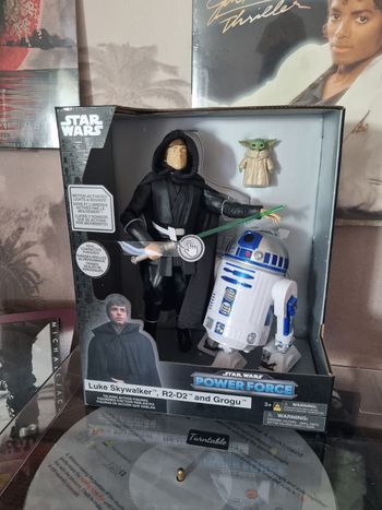 Figurines parlante Luke Skywalker / Grogu et RD2D