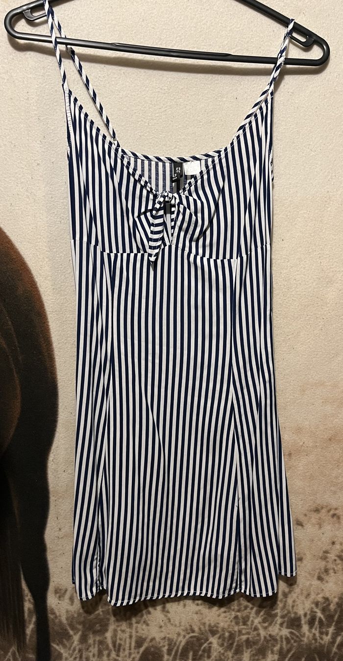 Robe à rayures à bretelles (XS - 34)