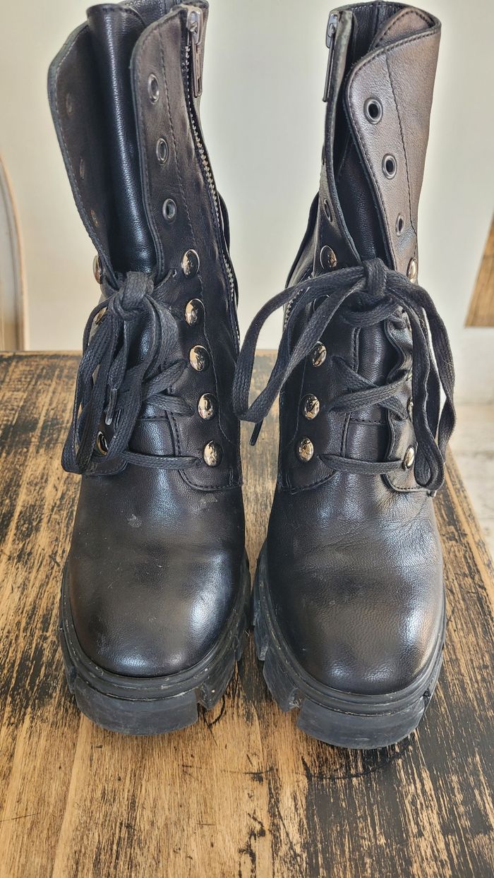 Boots noires - photo numéro 6