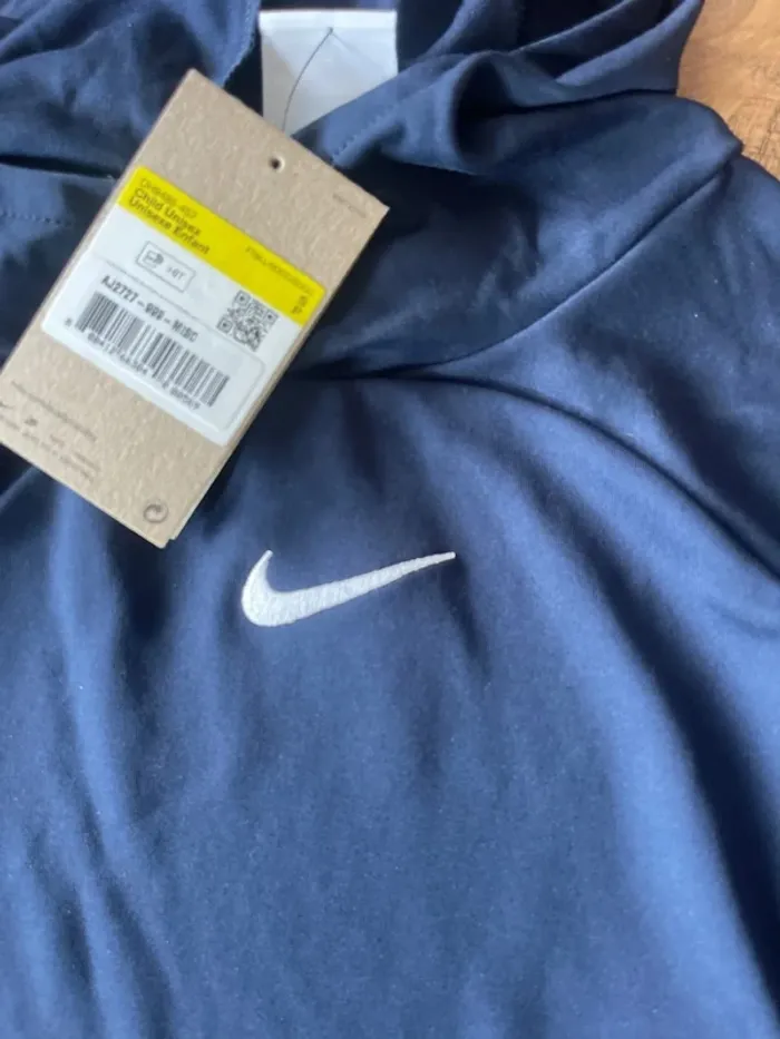 Pull Nike - photo numéro 3