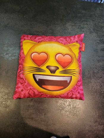 Coussin emoji