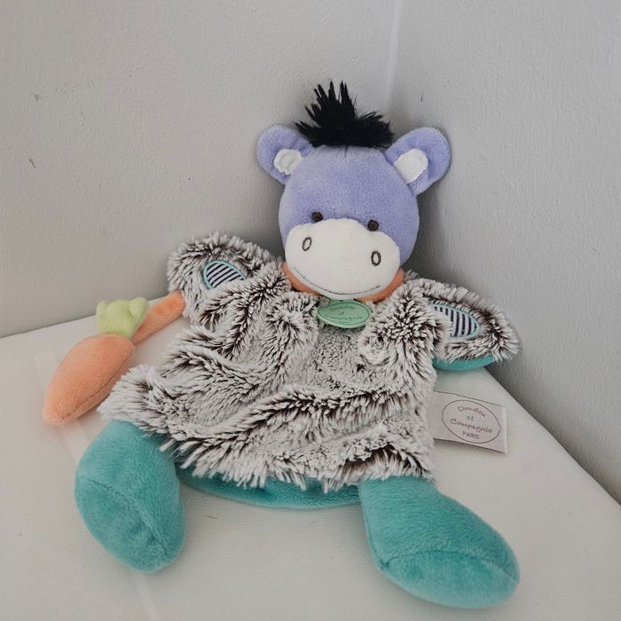 Doudou et compagnie âne carotte marionnette