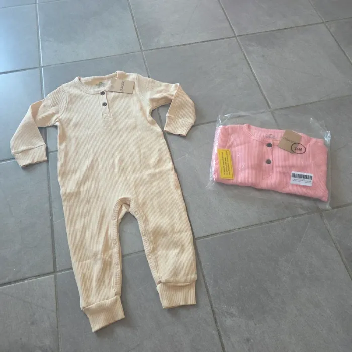 Lot 2 grenouillères pyjama 24 mois