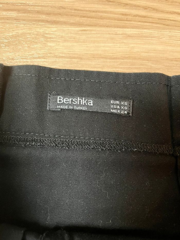 Jupe classique noire femme Bershka 34 - photo numéro 2
