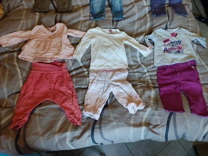 Lot de tee shirt manches longues pantalon 12 mois - photo numéro 3