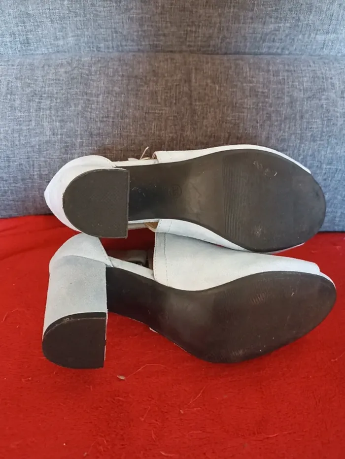 Bottines ouvertes bleu clair - T 36- C'M Paris - photo numéro 3