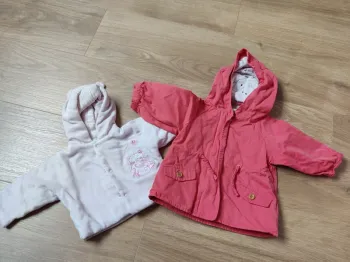Lot 2 vestes fille 6 mois