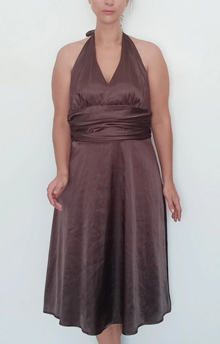 Robe cocktail dos nu en satin taille XL - photo numéro 3