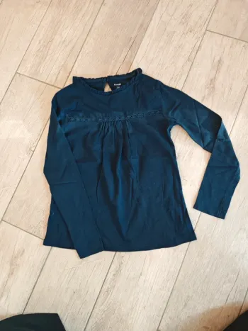T-shirt manches longues bleu marine 10 ans