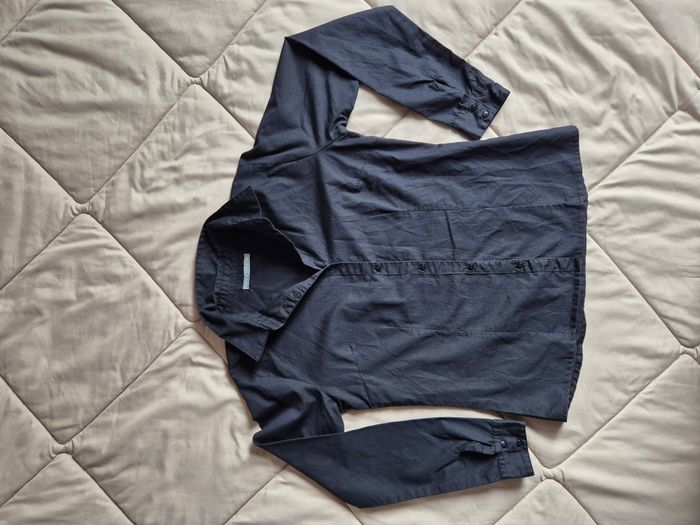 Chemise noir femme Taille 38        3.00€