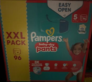 Couches Pampers taille 5 xxl