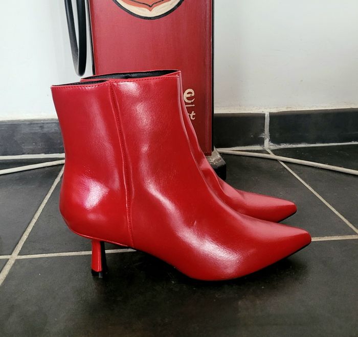 Bottines boots New Look simili cuit 39