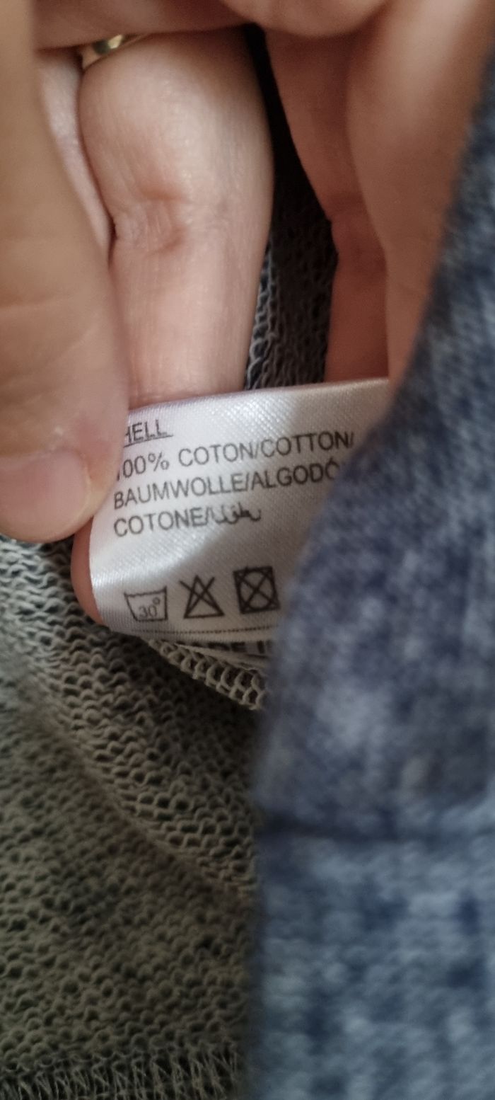 Pull  garçons taille 14 ans - photo numéro 4