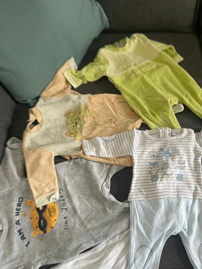 Lot de pyjama 3 mois - photo numéro 3