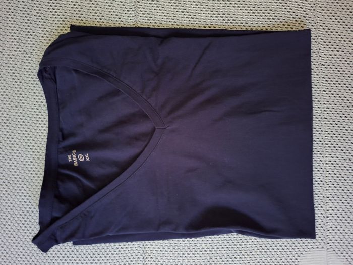 T-shirt bleu marine C&A Taille XXL