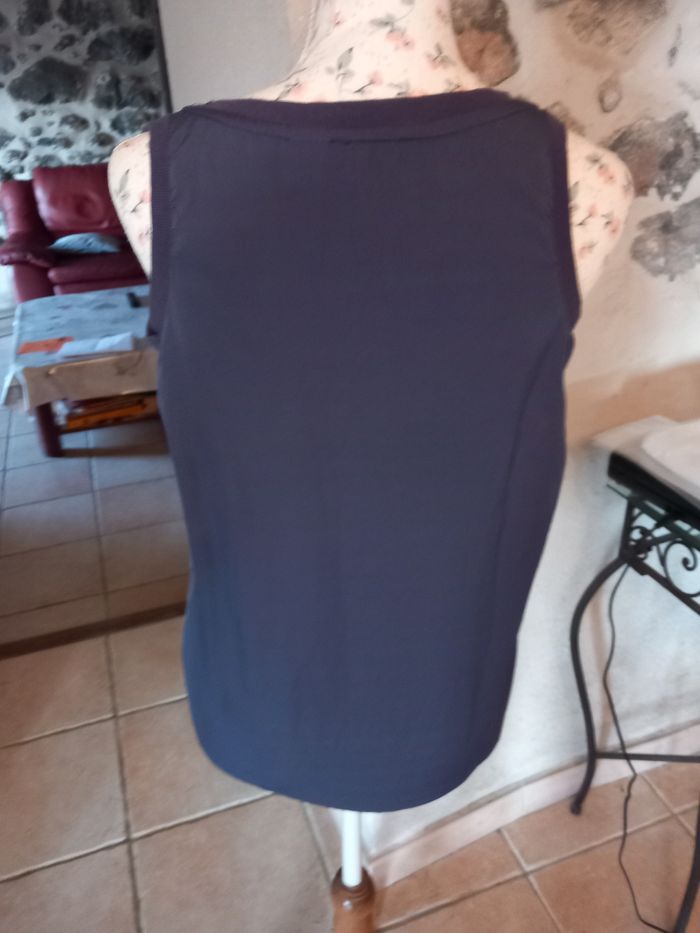 Tee-shirt taille 38/40 - photo numéro 3