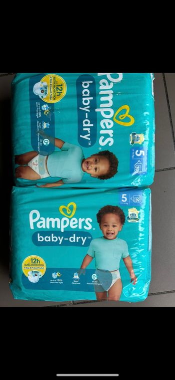 2 paquets de couches Pampers t 5