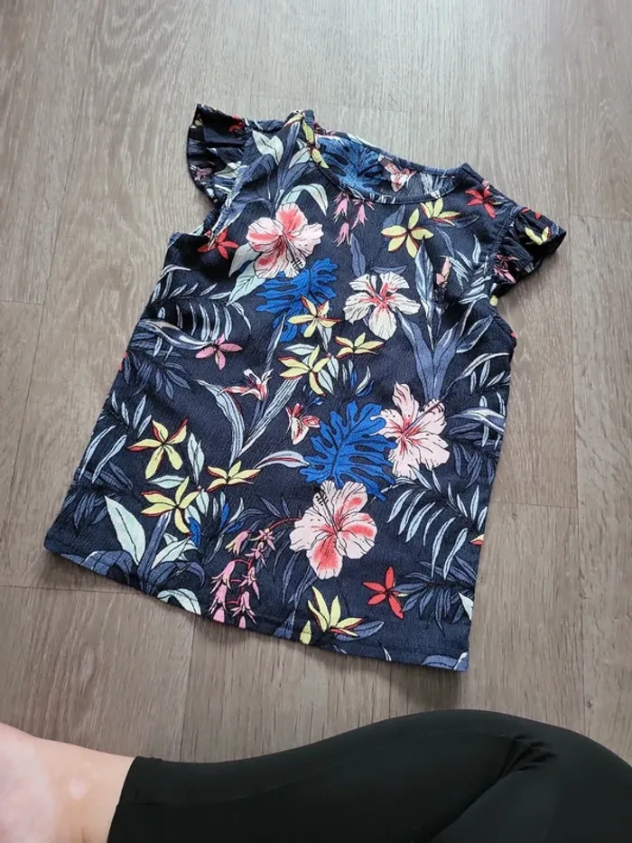 T-shirt only 9-10 ans
