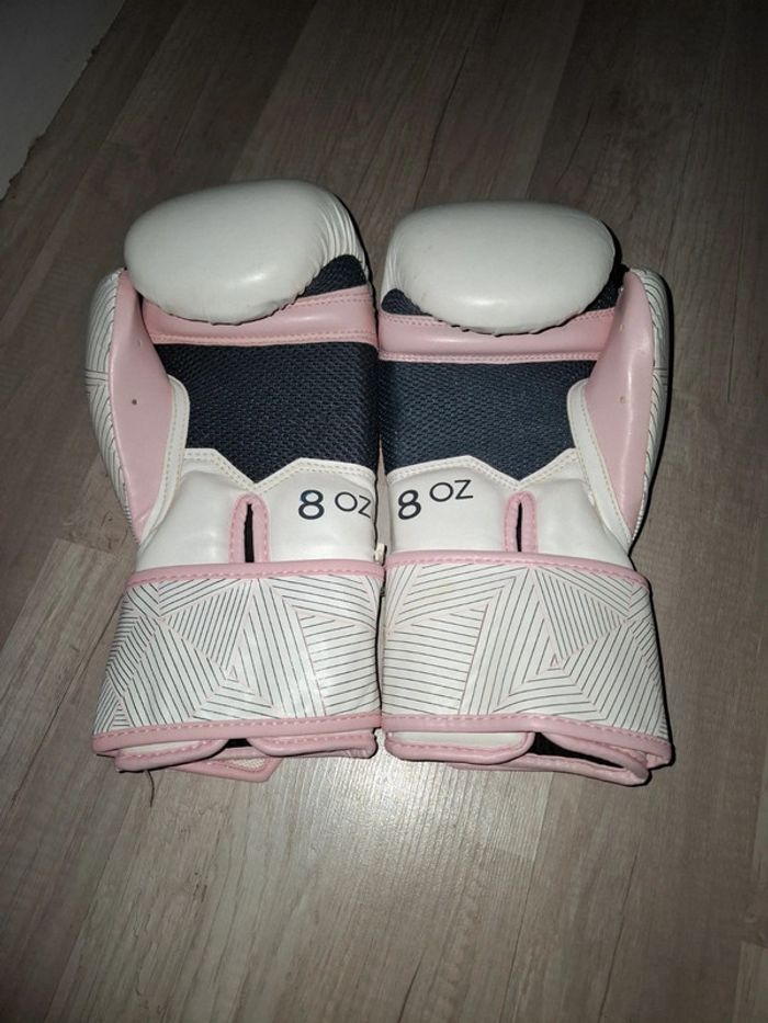 Gant de boxe fille blanc rose 8oz - photo numéro 2