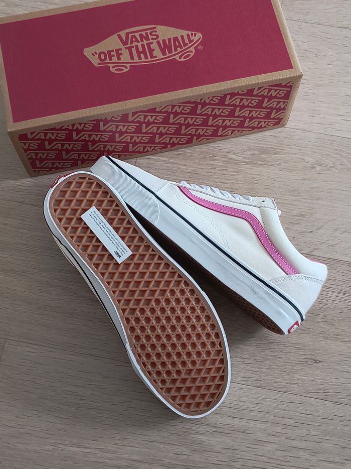 Baskets chaussures vans old skool taille 44 neuves - photo numéro 5