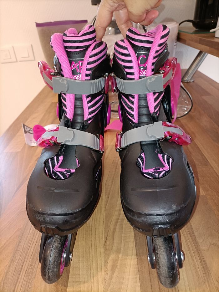 Roller noir et rose 33 à 36 cap loisirs + sacoche de rangement - photo numéro 3