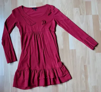 Robe rouge bordeaux manches longues