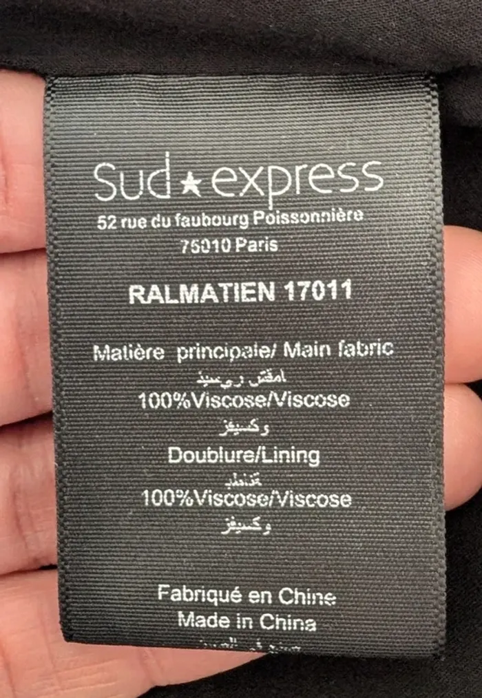 Robe noire - photo numéro 12