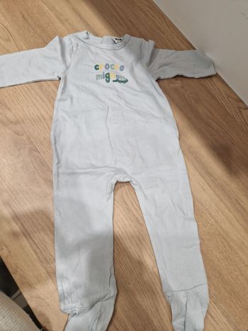 Pyjama 12 mois neuf