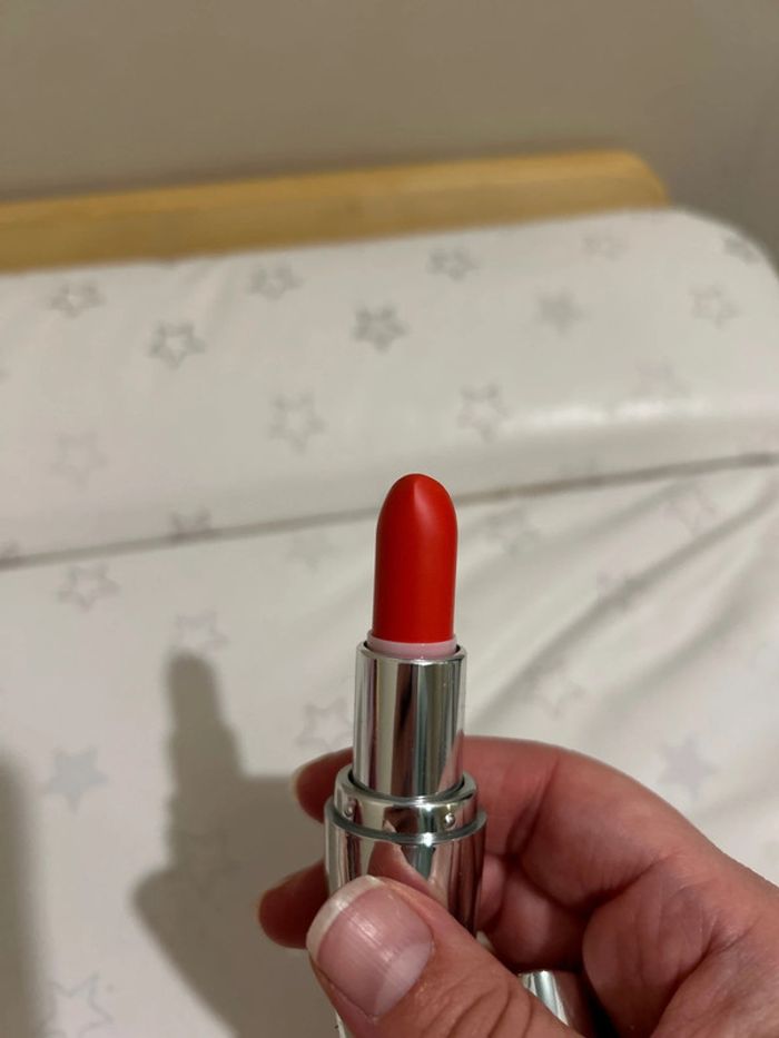 Rouge à lèvre - photo numéro 4