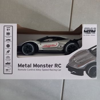 Voiture télécommandée Cmj