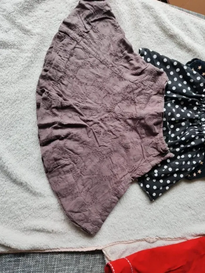 Lot de 4 jupes taille 6 ans - photo numéro 7
