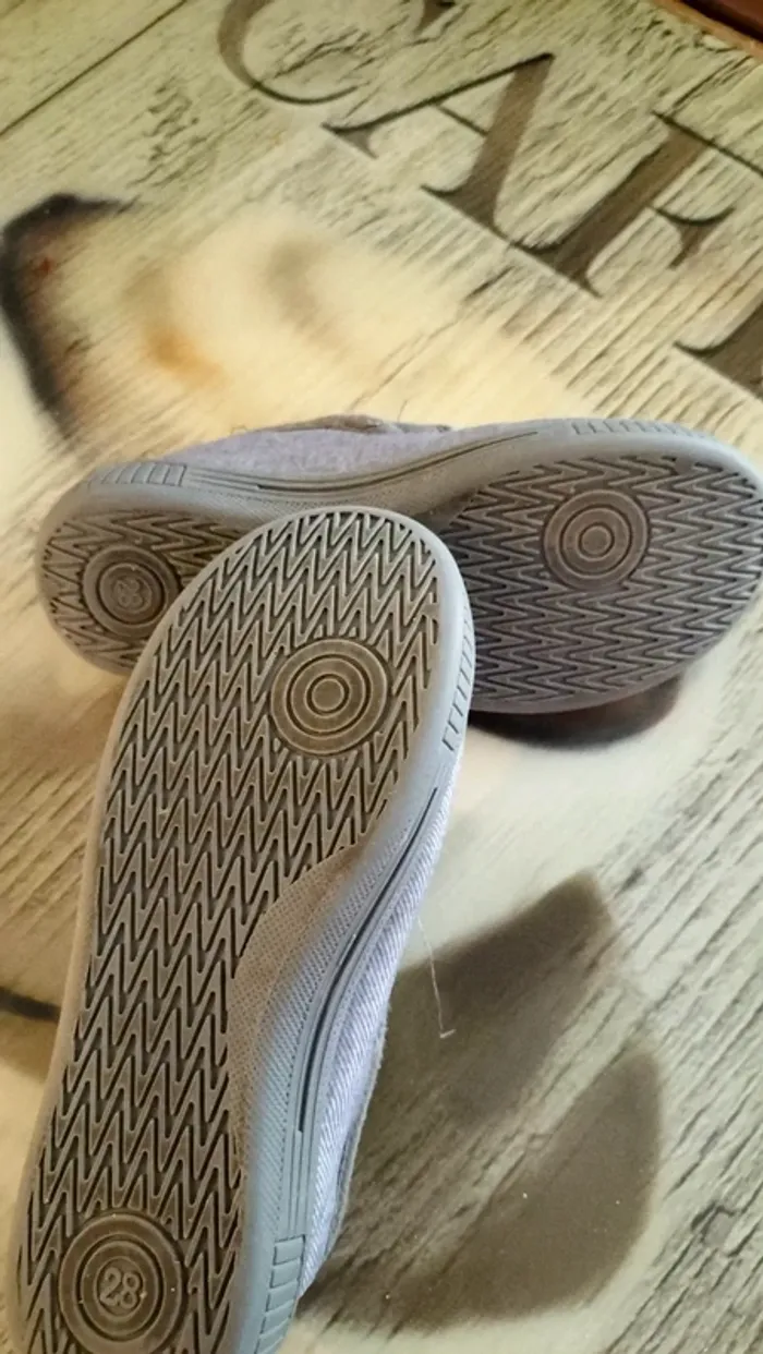 Chaussons pointure 28 - photo numéro 4