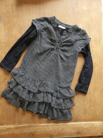 Robe 3 pommes 5 ans comme neuve